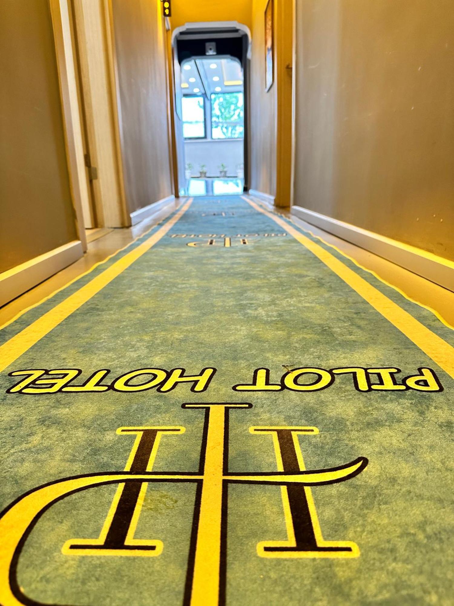 Pilot Hotel Arnavutkoy Exteriör bild